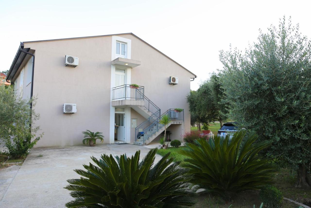 Hotel La Hacienda Ulcinj Exterior foto